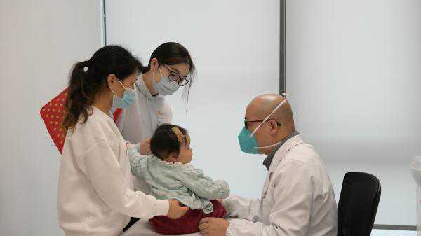 上海代怀生孩子好不好,上海仁济医院儿童肝移植手术突破3000例